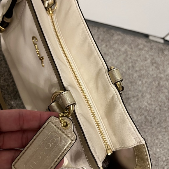 Coach cream/white metallic gold Gallery Lurex - Picture 12 of 12